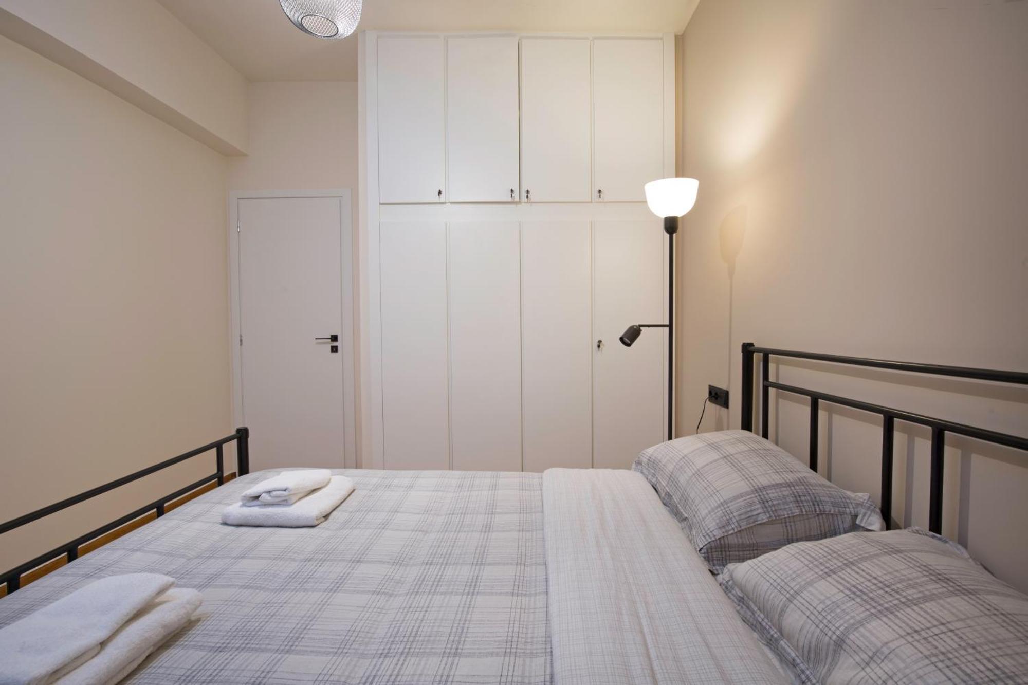 Urban Spacious Apartment Near Kallimarmaron Atenas Exterior foto